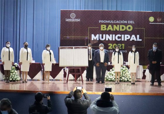Alfredo Baltazar promulga Bando Municipal 2021 en Tianguistenco