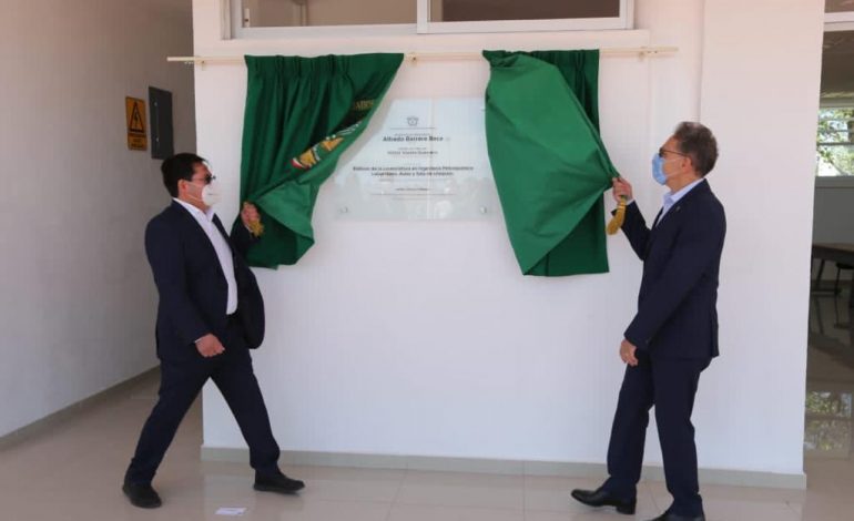 Con inversión de 10 mdp, Alfredo Barrera inauguró edificio para Petroquímica   