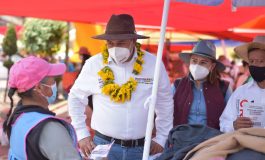 Respaldan tianguistas de Acahualco proyecto de Marco Reyes
