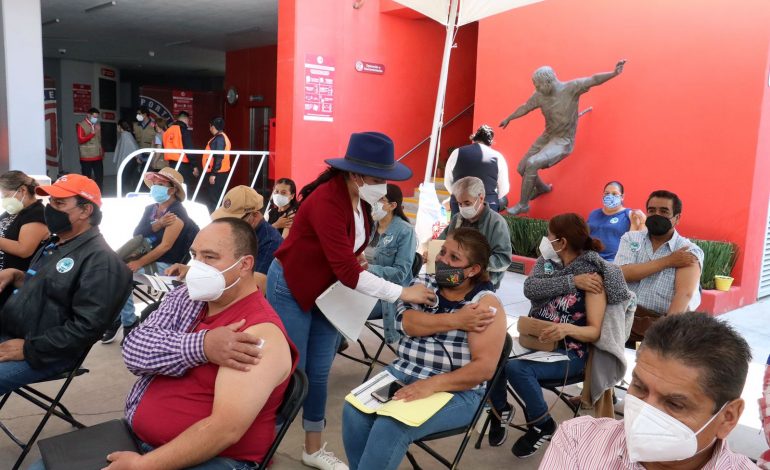 En Toluca, inicia este lunes vacunación anticovid-19 a generación de 30 a 39 años