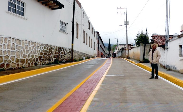 Obras carreteras, ejemplo de lo que podemos hacer: Erika Sevilla Alvarado