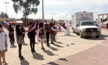Nelly Rivera da banderazo de salida a Unidad Médico Odontológica
