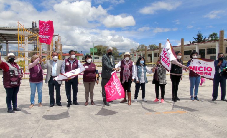 Erika Sevilla inicia e inaugura obras educativas, de electrificación y drenaje 