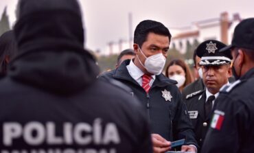 Oscar Sánchez encabeza primer pase de lista a policías municipales