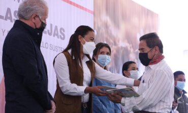 Apoya GEM a apicultores mexiquenses