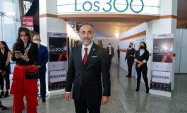 Reconocen a Fernando Flores por liderazgo en el país como empresario y alcalde