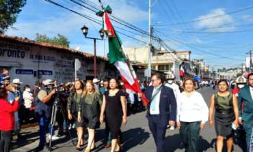 Encabeza Samuel Verdeja desfile conmemorativo del 212 aniversario del inicio de la Independencia