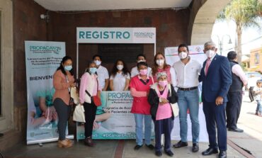 Arranca Ana Muñiz programa de acompañamiento a pacientes con cáncer