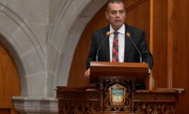 Pide Congreso a escuelas privadas no condicionar título a pasantes