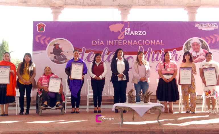 Con un llamado a la no violencia en cualquiera de sus formas, Nelly Rivera encabeza conmemoración del Día Internacional de la Mujer