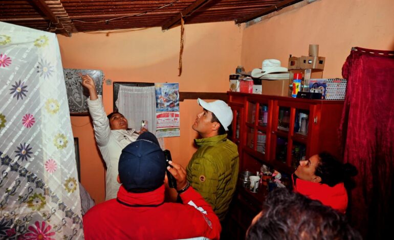 Presidente municipal de Almoloya de Juárez recorre y apoya zonas afectadas por las intensas lluvias