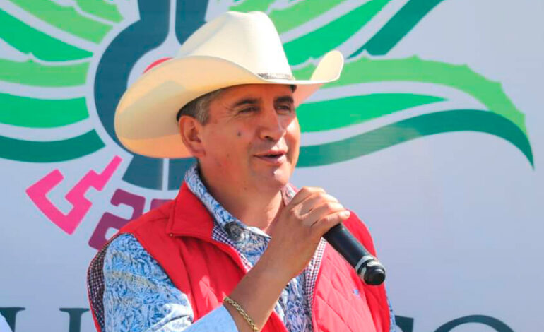 Alcalde de Jiquipilco pone en marcha obras de infraestructura eléctrica y saneamiento