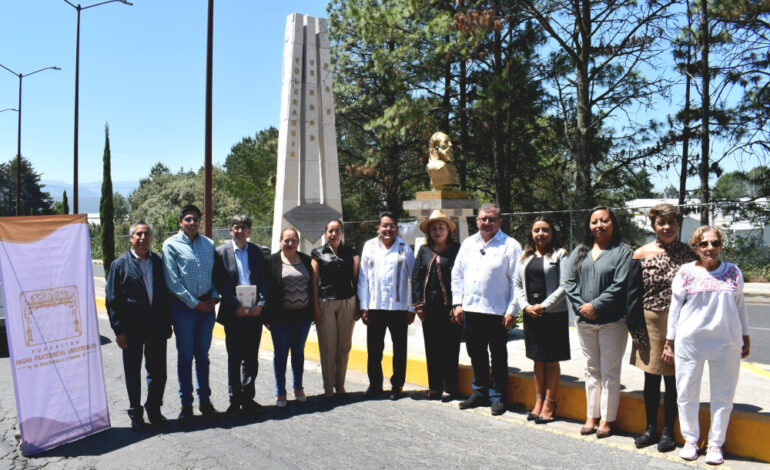 En el aniversario de su natalicio, Ayuntamiento de Ocoyoacac rinde homenaje al Dr. David Ferriz