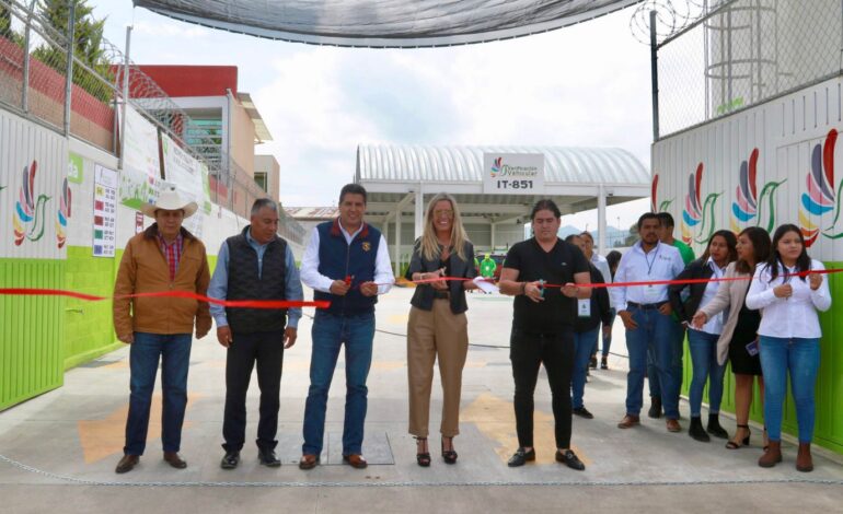 Inaugura Abuzeid Lozano primer verificentro de Ixtlahuaca
