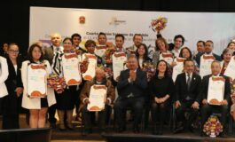 Reconocen a ciudadanos de Metepec por su aportación al desarrollo del municipio