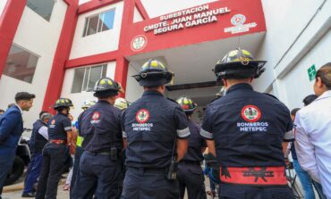 Fernando Flores entrega la nueva Estación de Bomberos "Juan Manuel Segura"