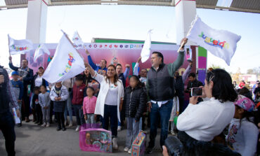 Participa Erika Sevilla en arranque de Juguetón 2024