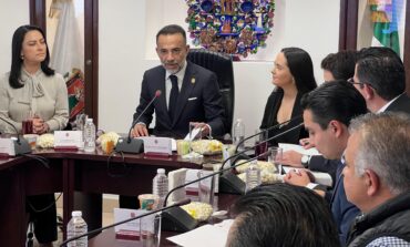 Fernando Flores se separa de su cargo