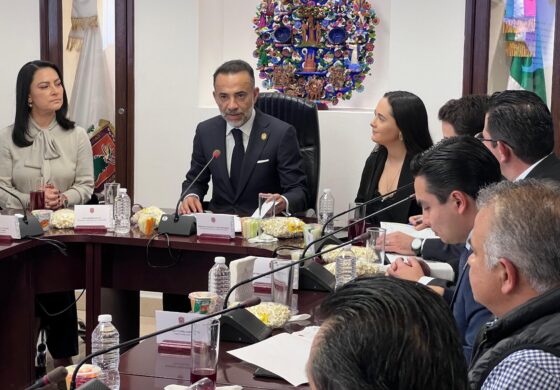 Fernando Flores se separa de su cargo
