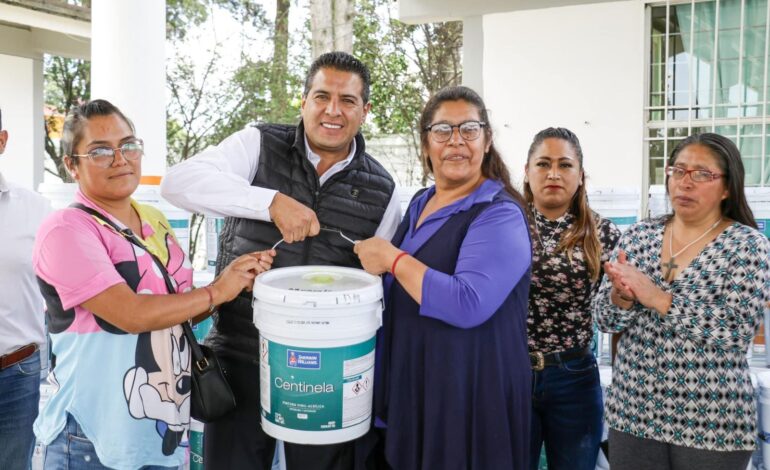 Destina gobierno de Ixtlahuaca recursos propios para mantenimiento de escuelas 