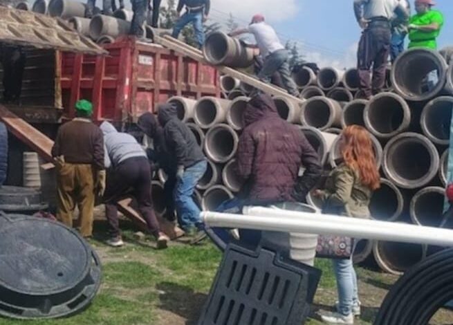 Alcalde de Lerma entrega material hidráulico en beneficio de 5 mil 600 familias  
