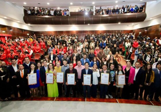 Entregan Premio Municipal de la Juventud 2024 a jóvenes destacados de Lerma