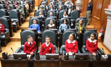 Niñas y niños toman la Tribuna en el Parlamento Infantil “Voces del Presente”