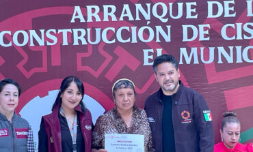 Sembrando esperanza hídrica; alcalde de Calimaya inicia construcción de cisternas