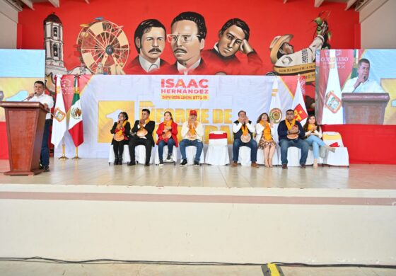 Isaac Hernández rinde informe legislativo con enfoque social