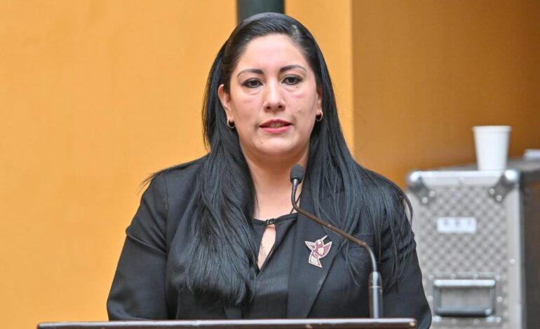 Sin periodistas no hay democracia, advierte Martha Camacho