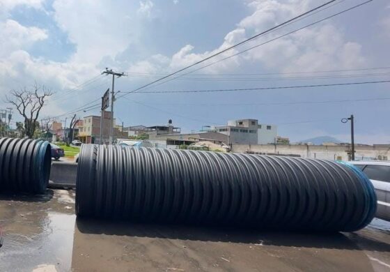 REFUERZA TOLUCA ATENCIÓN A SOCAVONES; INSTALA TUBERÍA DE 60 PULGADAS EN CALZADA DEL PACÍFICO