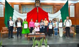 Premian a quienes han dejado huella en el Estado de México