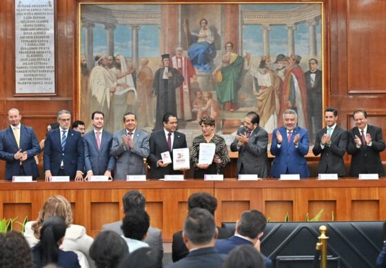 Delfina Gómez rinde cuentas ante el Congreso del EdoMéx