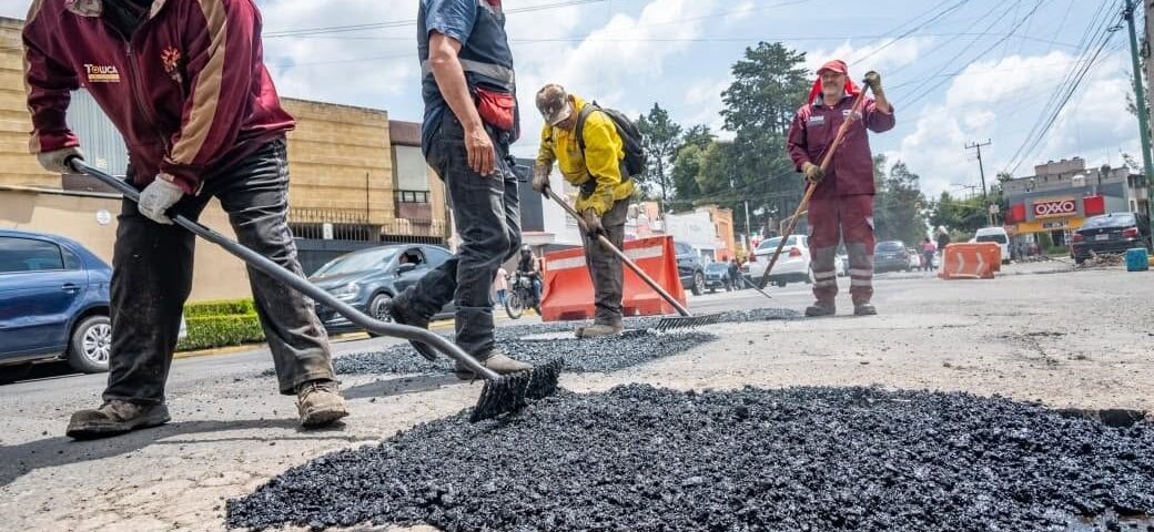 72 MIL BACHES REPARADOS EN TOLUCA; EL BACHEO SERÁ PERMANENTE